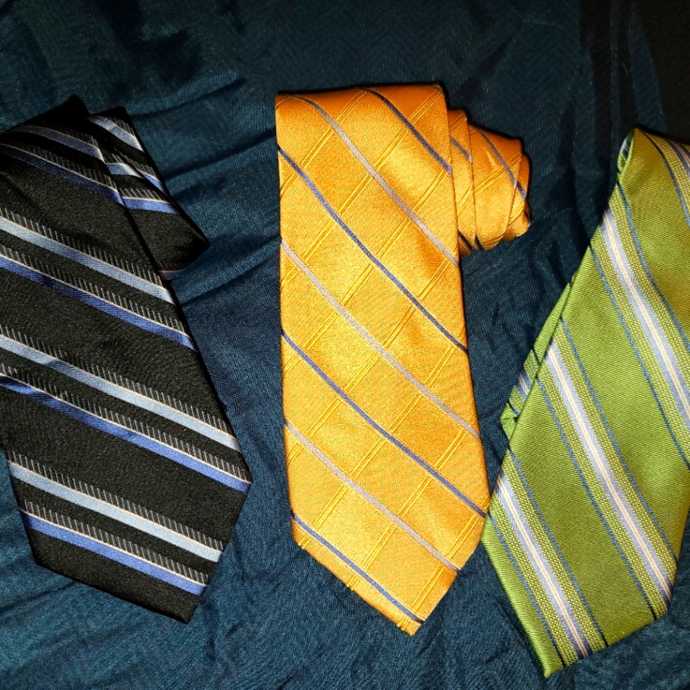 3 MICHAEL KORS TIES